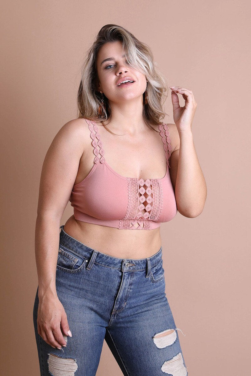 Plus Size Eye Lace Applique Bralette
