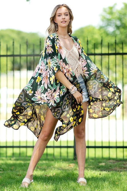 Kimono Duster with Teal Green Spring Daisy Flower