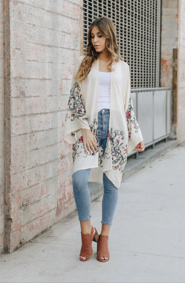 Black Floral Embroidered Kimono, Spring Floral Embroidered Kimonos in Black Color