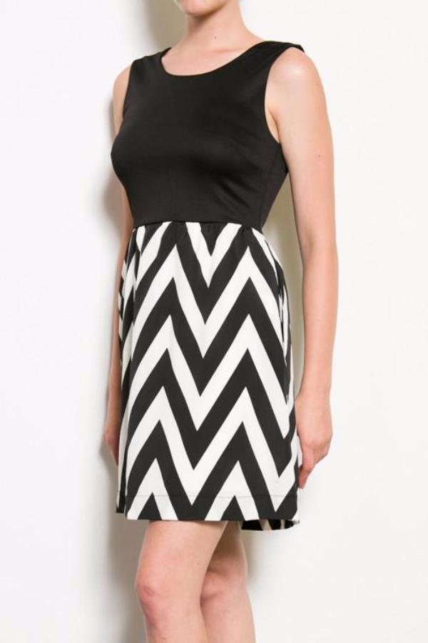 Black and White Chevron Short Dress - Bean Concept - Etsy