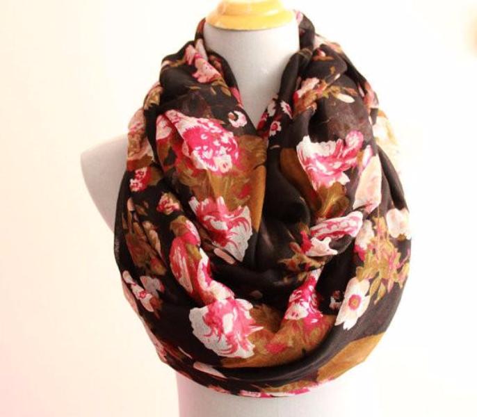 Roses Spring Infinity Scarf - Bean Concept - Etsy