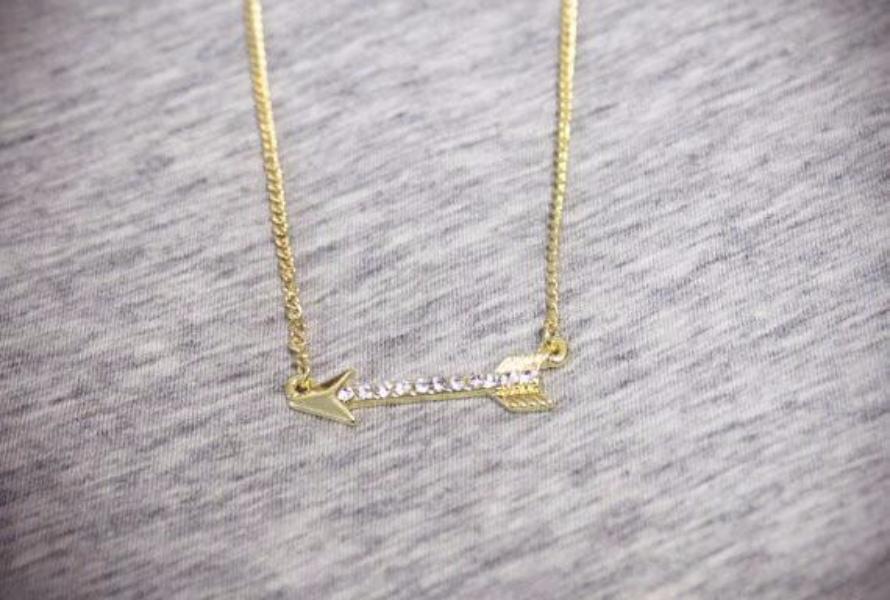 Crystal Arrow Necklace in Gold or Silver - Bean Concept - Etsy