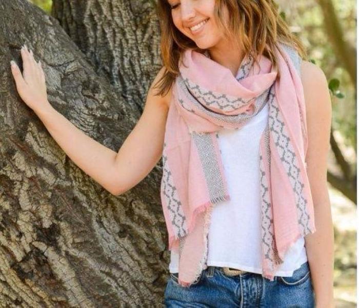 Pink Scarf - Bean Concept - Etsy
