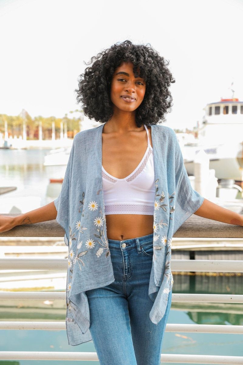Summer Kimono with embroidered daisies, Kimono Wrap, Beach cover up,Bohemian,festival,Oversized,Boho style,cardigan ,Summer Dress,Boho