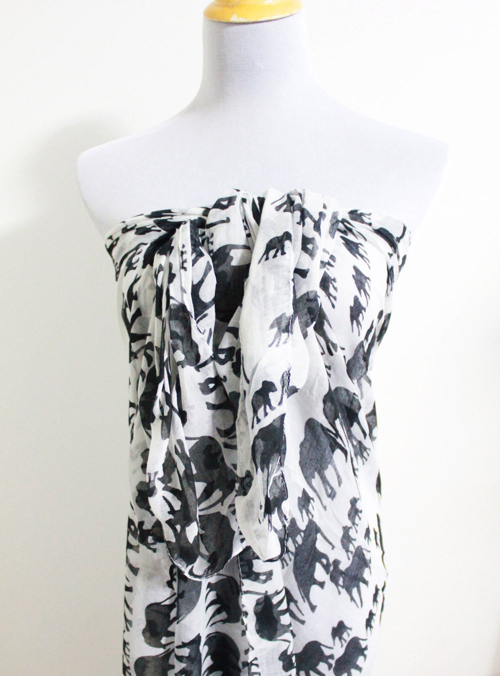 White Elephant Scarf - Bean Concept - Etsy