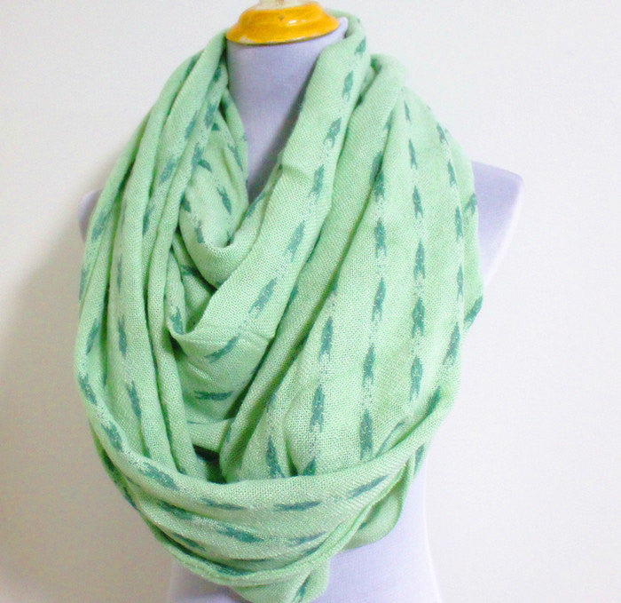 Green Arrow Knitted Infinity Scarf - Bean Concept - Etsy