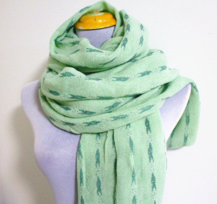 Green Arrow Knitted Infinity Scarf - Bean Concept - Etsy