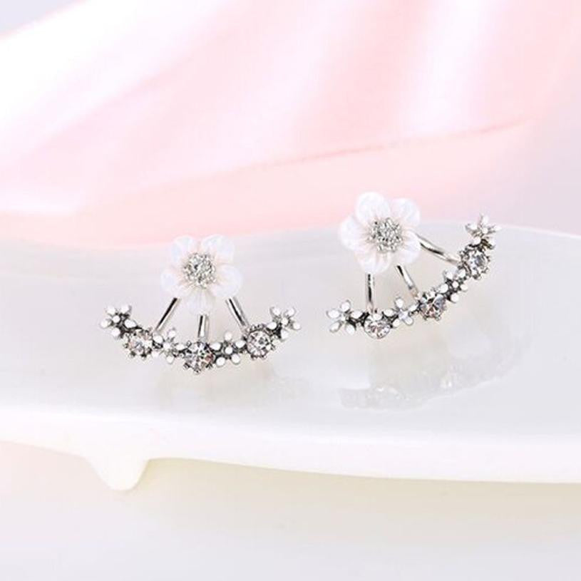 Flower Stud Earrings - Bean Concept - Etsy