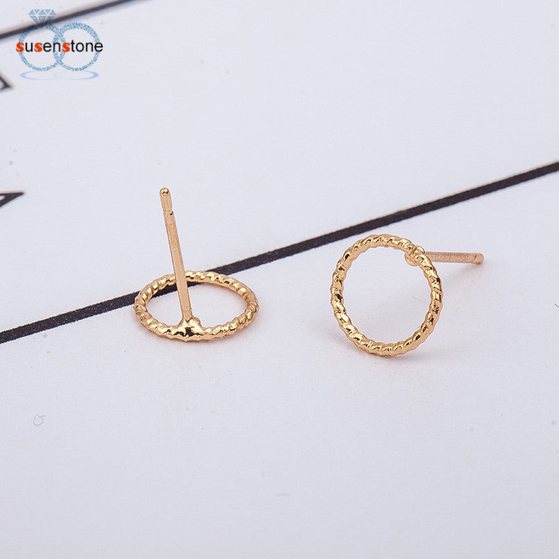 Twist Circle Stud Earrings - Bean Concept - Etsy