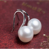 Gold Pearl Stud Earrings - Bean Concept - Etsy