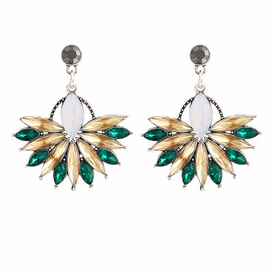 Flower Crystal Earrings - Bean Concept - Etsy