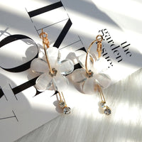 Petal Earrings - Bean Concept - Etsy