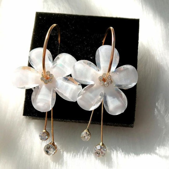 Petal Earrings - Bean Concept - Etsy