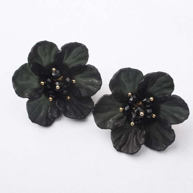Flower Stud Earrings - Bean Concept - Etsy