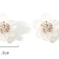 Flower Stud Earrings - Bean Concept - Etsy