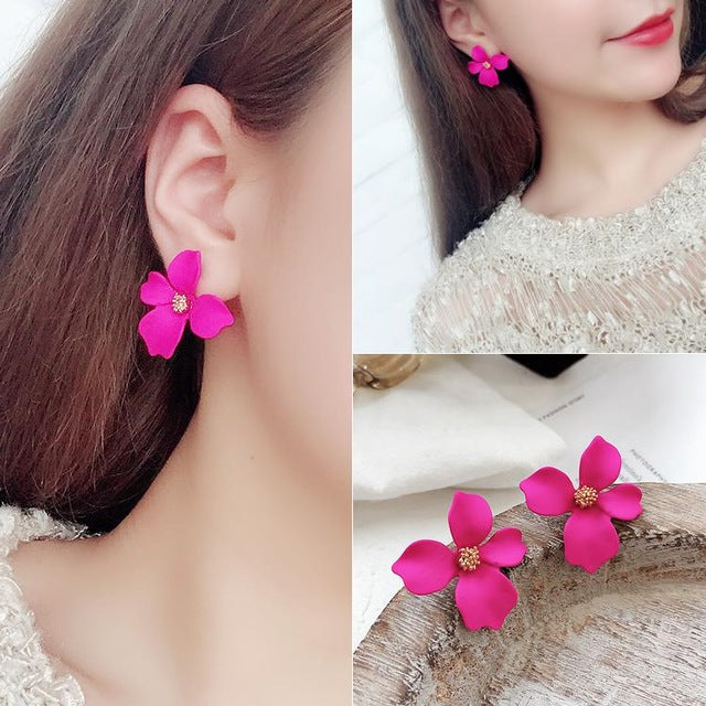 Flower Stud Earrings - Bean Concept - Etsy